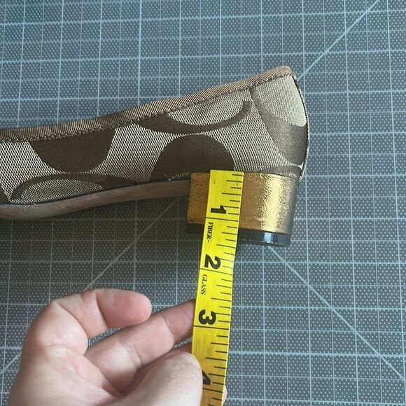 Authentic Coach Odella Block Heel Bow Accent - Picture 10 of 10